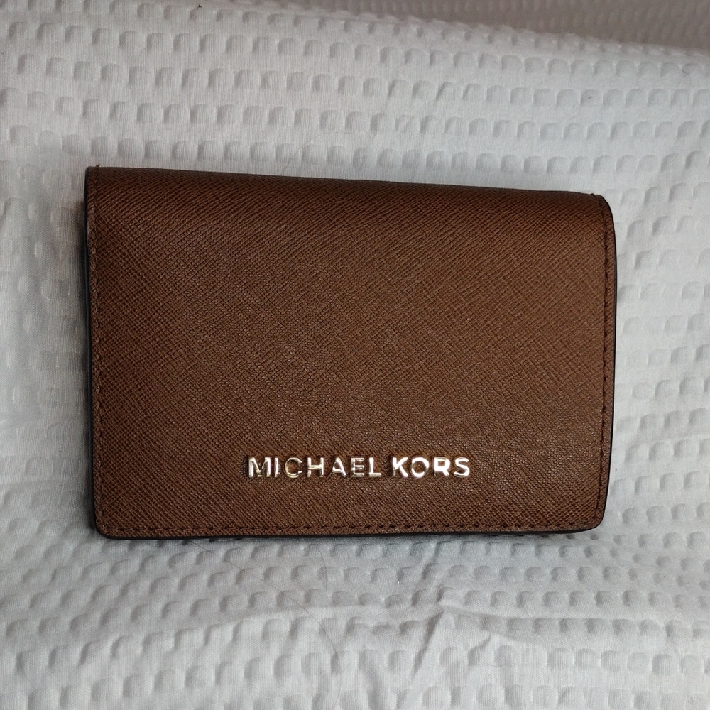Michael Kors Tan Leather Card Holder Wallet • Like New • Slim Luxury
